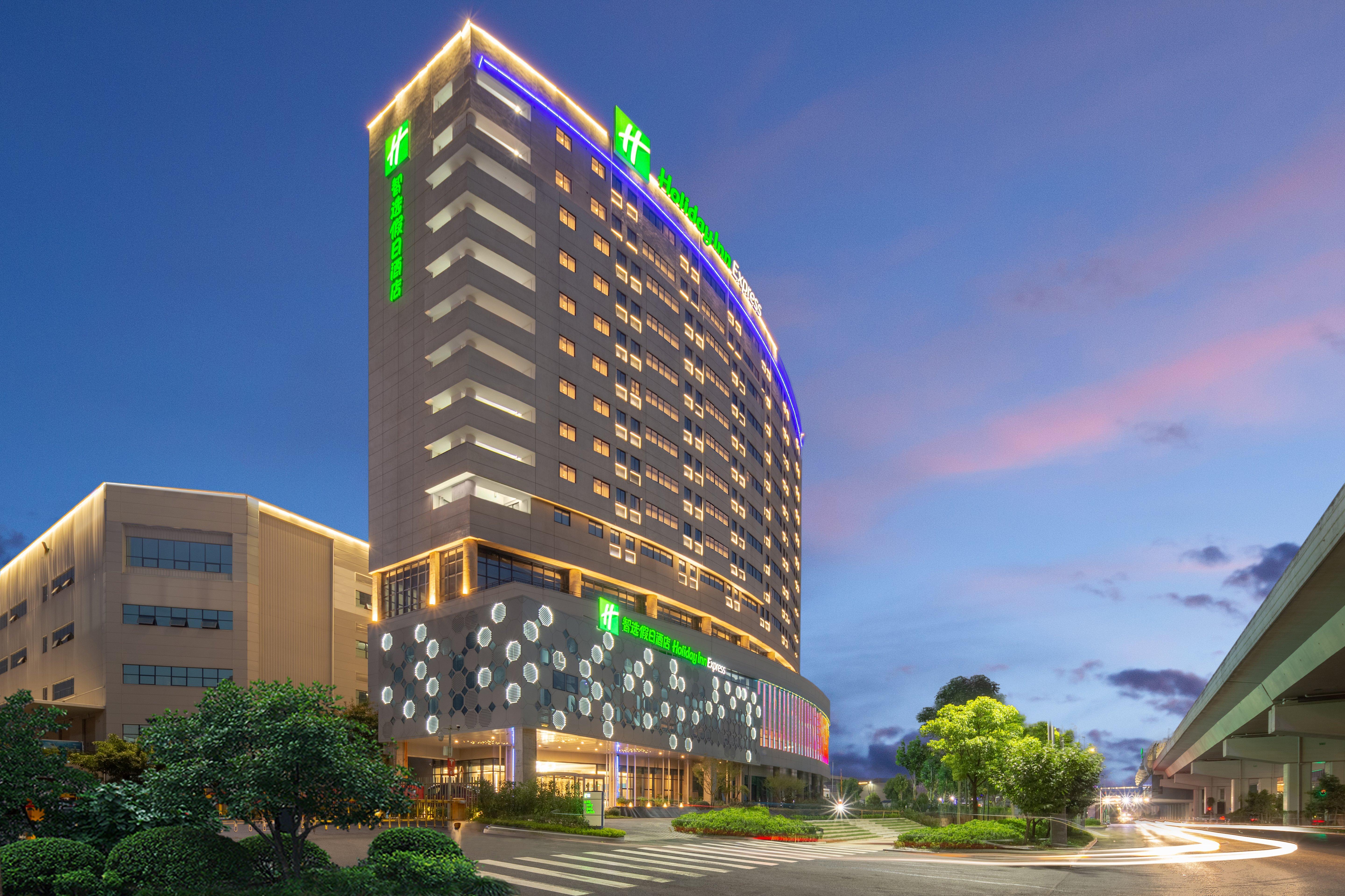 Holiday Inn Express Chongqing Airport Zone By Ihg Kültér fotó